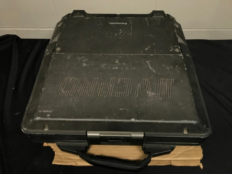 松下 AJ-LT75 DVCPRO Lap-Top 编辑器数字视频磁带专业 VTR — 第 2/4 张图片