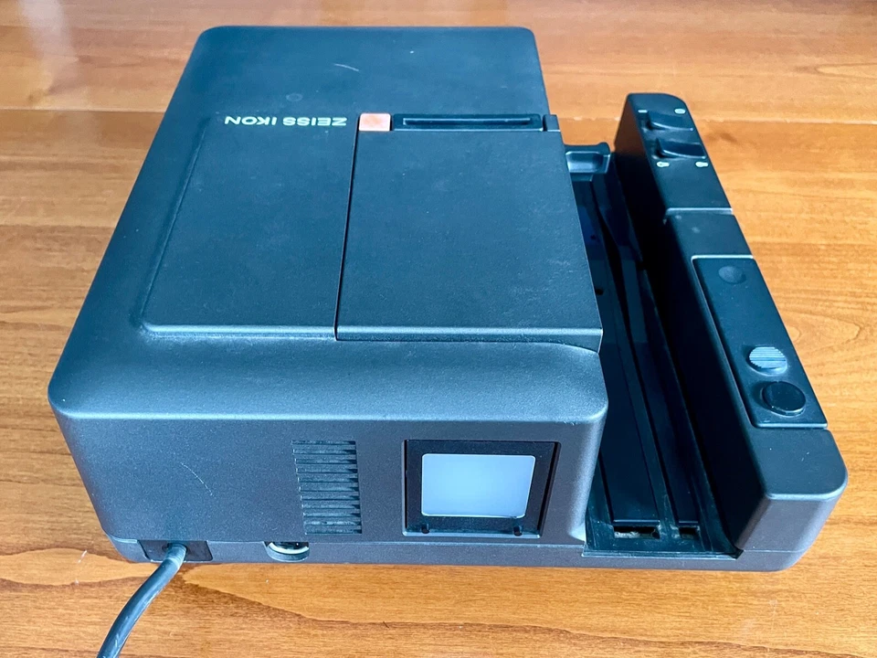  Zeiss Ikon Perkeo R 2500 AFS  Slide Projector Full Working Order Good Condition - Image 3 of 4