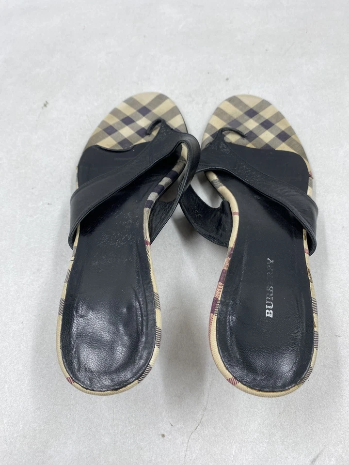 Tacón de gatito de cuero negro beige a cuadros Burberry W 5 Foto 4 de 4