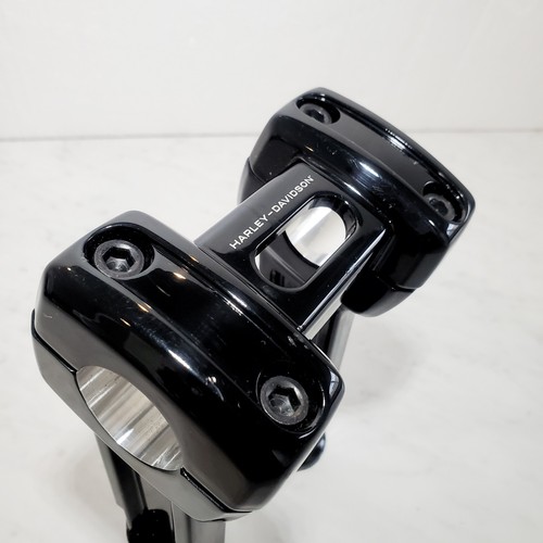 OEM Harley-Davidson 2024 CVO Road Glide Black FLTRSE Handlebar Risers Clamp Set - Foto 3 di 12