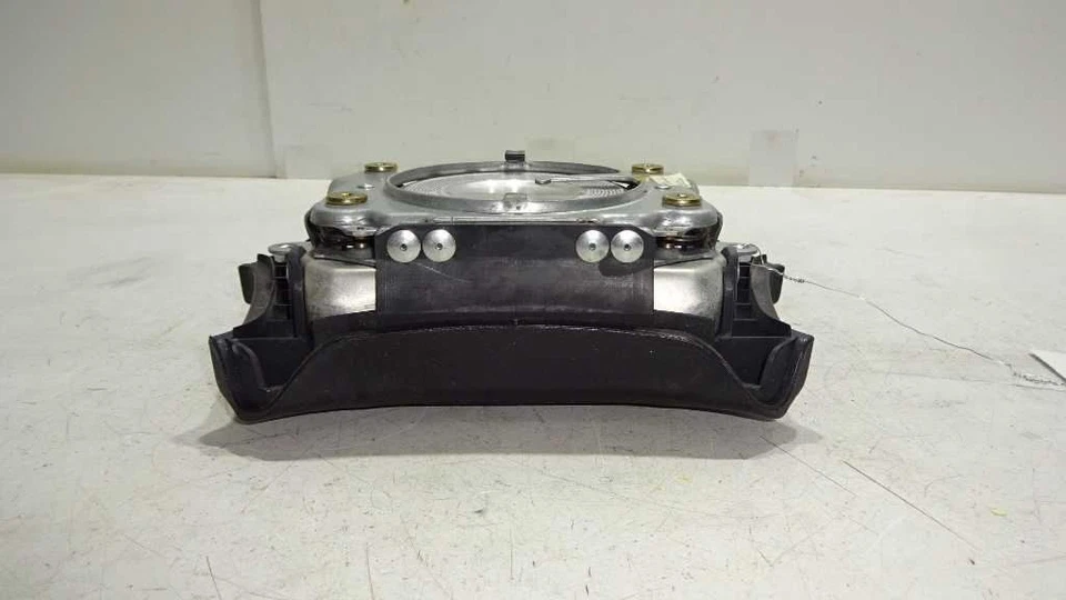 Driver Left Steering Wheel Airbag ID: 3210948803 Fits 1995-1999 BMW 318i 542932 Foto 3 de 4