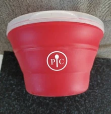 Red Collapsible Pampered Chef Microwave Popcorn Bowl with Lid and Measuring Cup