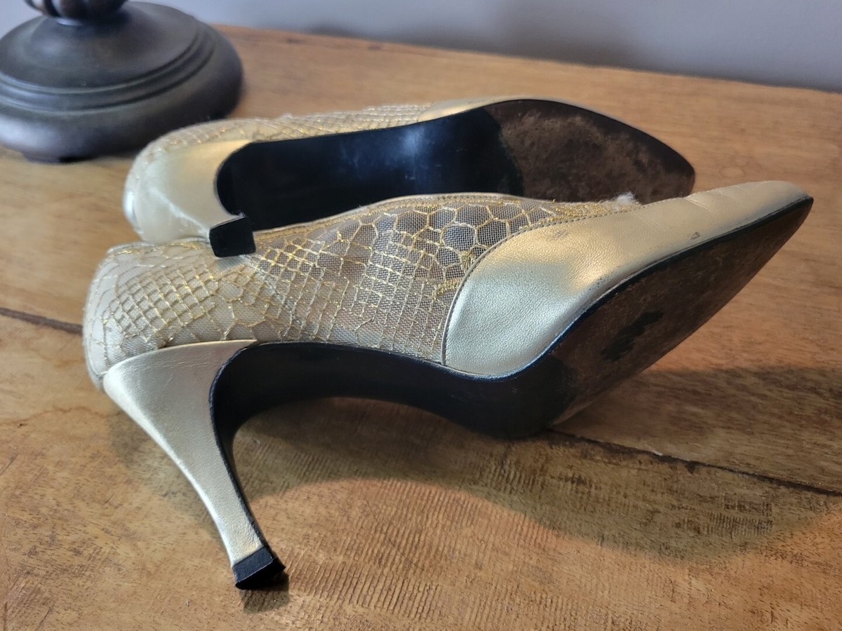 Vintage Stuart Weitzman Gold Mesh Metallic High Heels Vintage Stuart Weitzman Gold Mesh Metallic High Heels