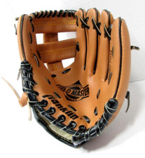 Franklin 4609 Field Master Series 9 1/2" Baseball Glove Cross Web Right Throw