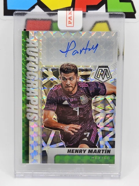 2021-22 Panini Mosaic Road To Qatar Prizm FIFA Henry Martin Encased Autograph
