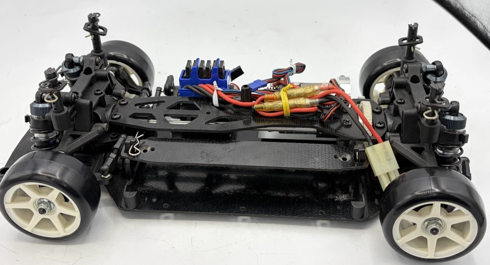 For parts ABC hobby Genetic chassis wheelbase 210mm with motor and ESC - Image 3 of 4