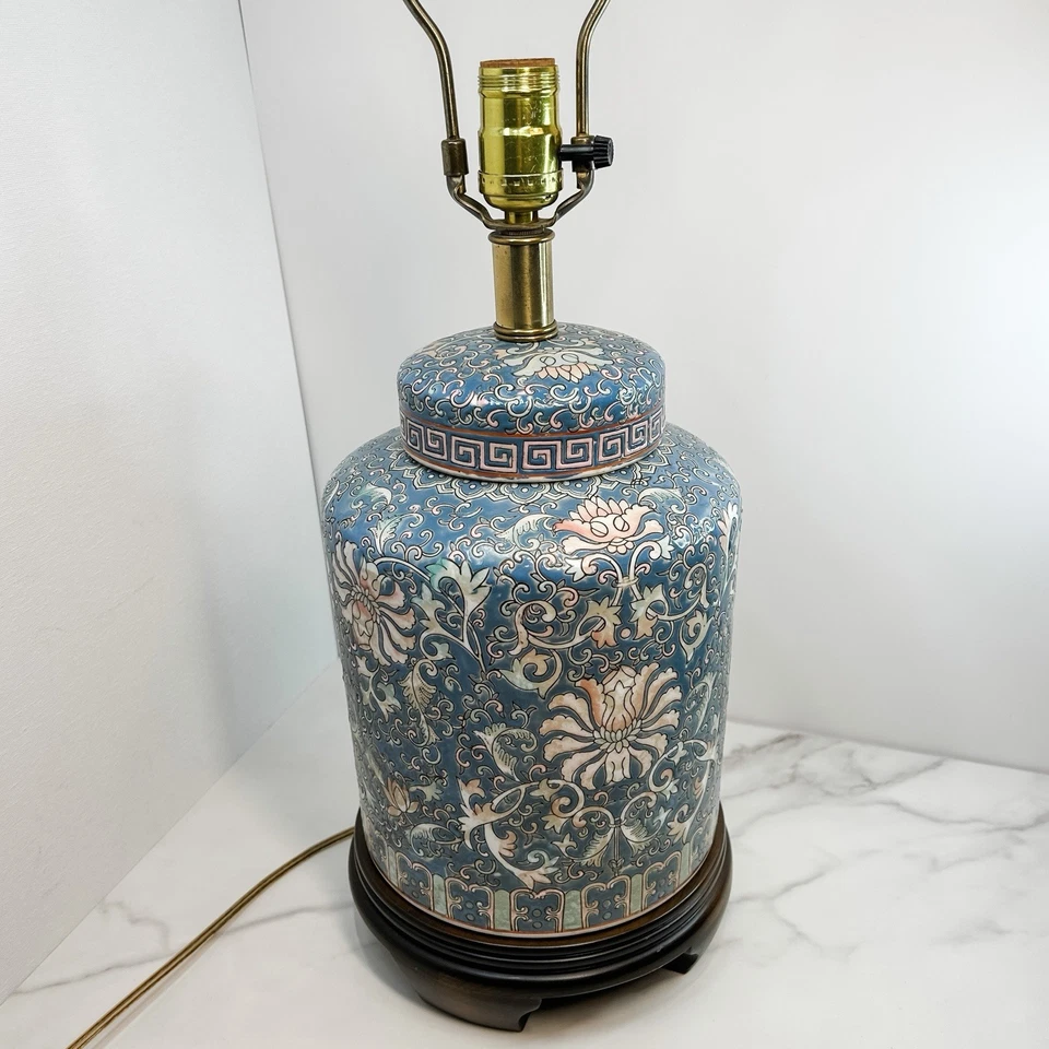 Vtg Frederick Cooper Ginger Jar Lamp Famille Rose Hand-Painted Ceramic 24 In - Image 4 of 4