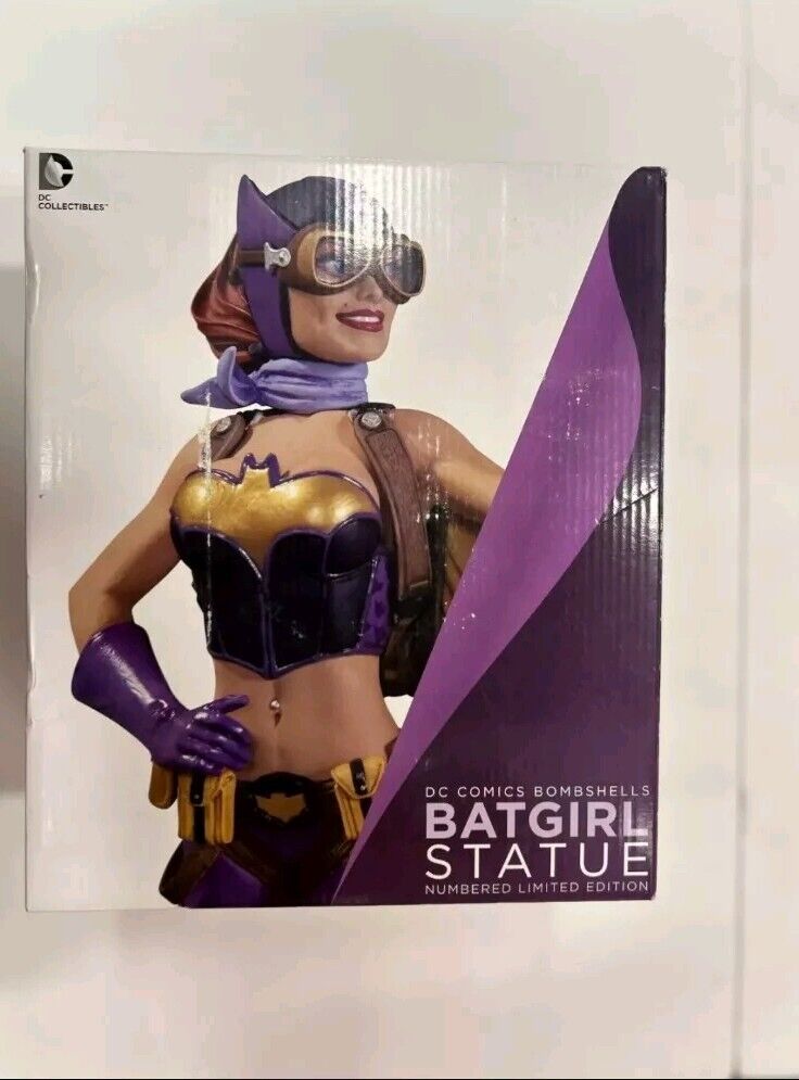 DC Collectibles DC Bombshells BATGIRL Statue Limited Edition DC Collectibles DC Bombshells BATGIRL Statue Limited Edition