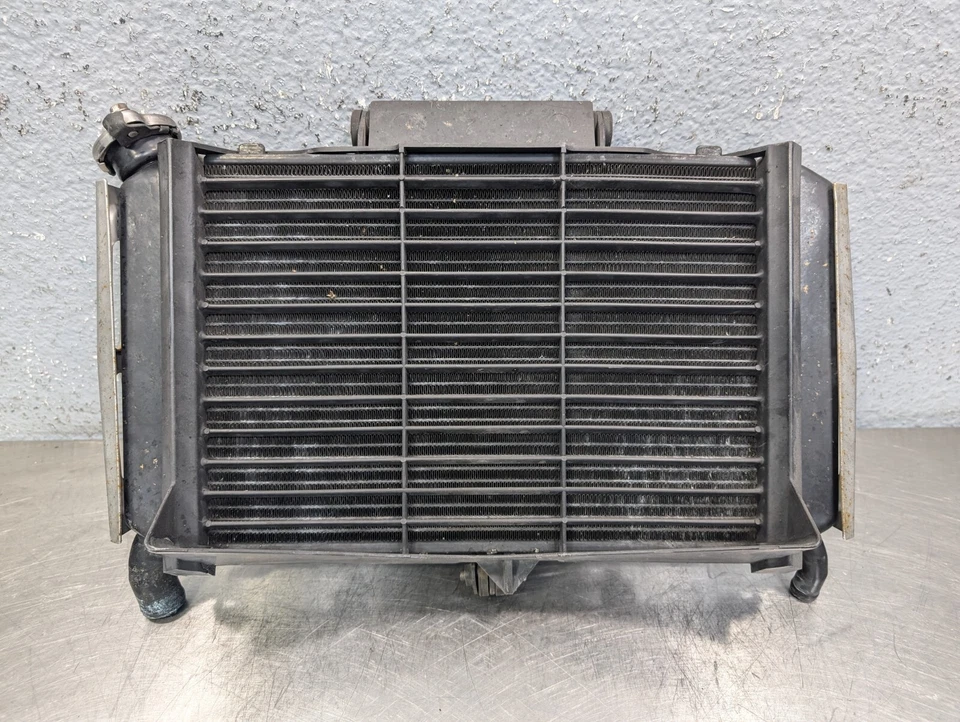 Conjunto de sistema de refrigeración ventilador radiador OEM Yamaha FZ6 FZ6R FZ6RS 2004-2009 Foto 3 de 4