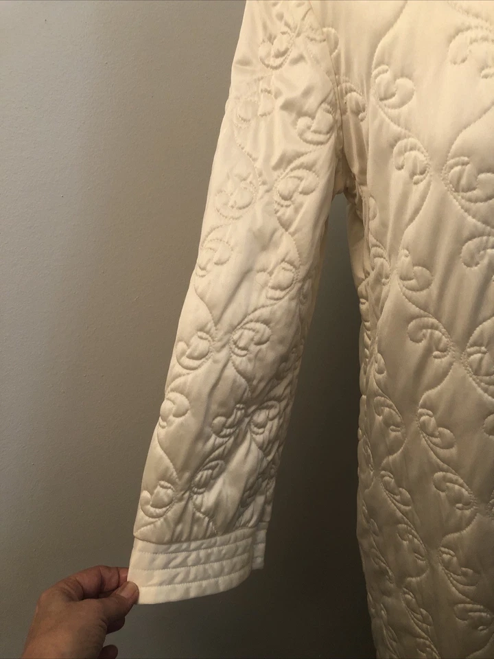 Abrigo largo vintage Vanity Fair marfil acolchado satinado caftán 8 bolsillos 1/2 cremallera Foto 4 de 4