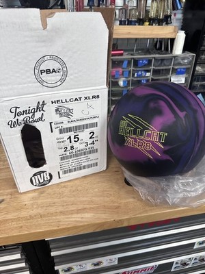 NEW - NIB 15lb DV8 '' HELLCAT XLR8 '' UNDRILLED