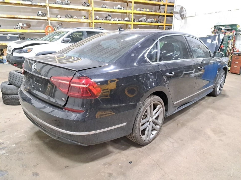 Brake Master Cylinder 2017 Passat Sku#4136959 - Image 3 of 4