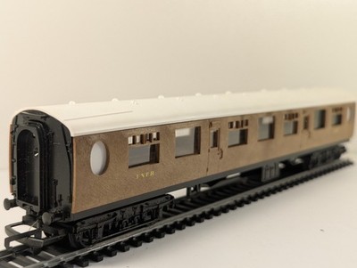 Tri-ang Hornby R745 Spurweite OO LNER voller dritter Reisebus - verpackt