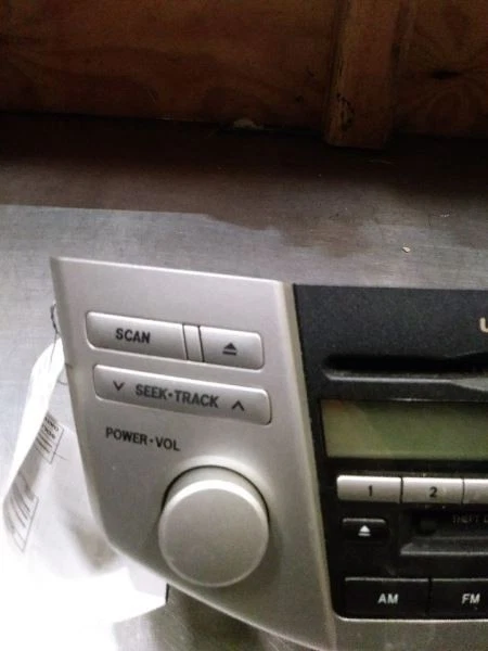 Audio Equipment Radio From 1/06 Receiver Fits 06 LEXUS RX330 254151 - Image 4 of 4