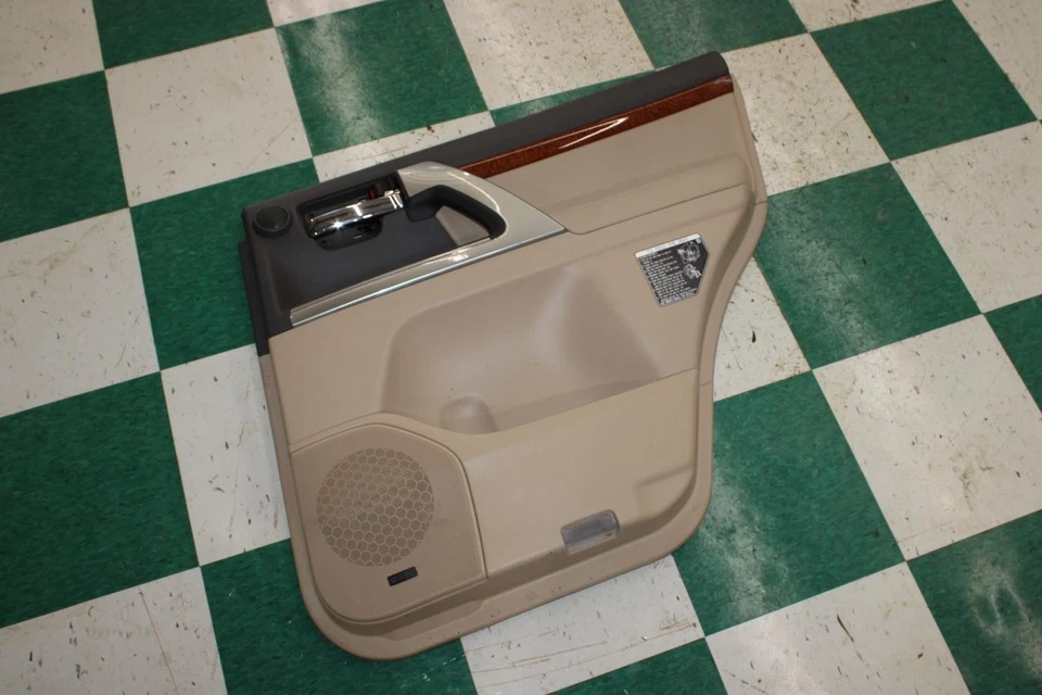 13-15 LAND CRUISER Sandstone Tan Woodgrain Rear Right Door Trim Panel Factory OE Foto 2 de 4