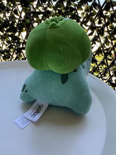 NWT Pokemon Plush BULBASAUR Banpresto EYE WINK STUFFED 12" TALL BY 14" LONG - Bild 3 von 3
