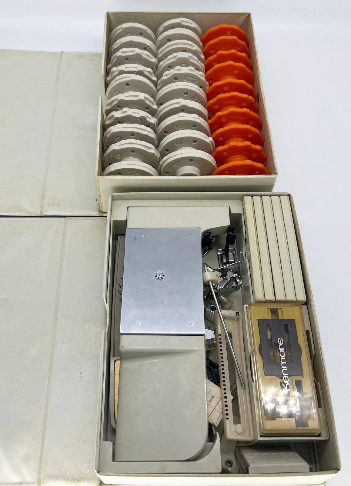 VTG Sears Kenmore Pattern Cams Accessories Buttonholer Case sewing machine Parts