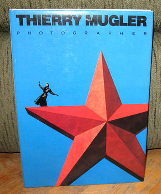 希少‼️Thierry Mugler Fashion Memoir 洋書 Thierry Mugler: Loriot, Thierry-Maxime: 9782383140085: Amazon.com