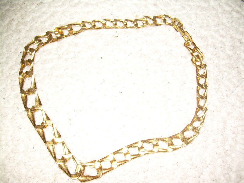 Vintage Napier Gold Tone Knecklace Signed