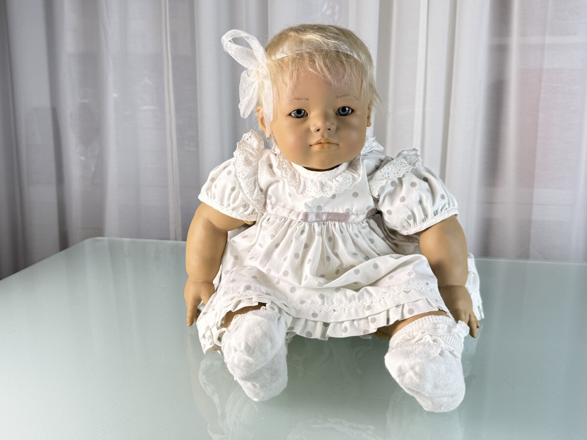 Artistic Doll Collector Annette Himstedt Doll Ännchen 22in