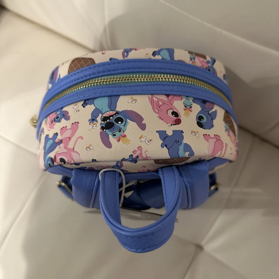 Mini Mochila Loungefly Disney Parks Stitch & Angel In Love - NUEVA CON ETIQUETAS Foto 3 de 4