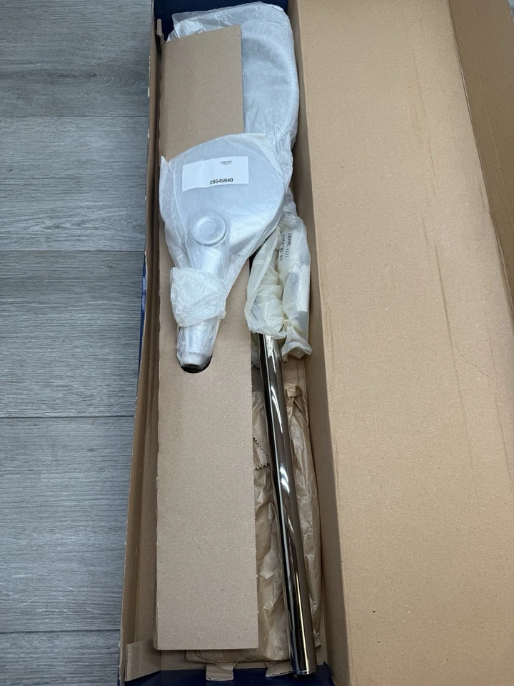 Grohe 26547000 Rainshower 1.75 GPM Multi Function Hand Shower - Chrome *READ* - Image 2 of 4