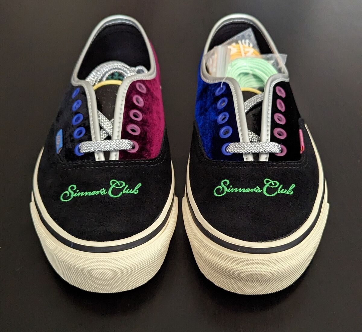VANS x FEATURE VAULT SINNERS CLUB PART II OG AUTHENTIC LX 8 VANS x FEATURE VAULT SINNERS CLUB PART II OG AUTHENTIC LX 8