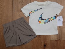 Nike Toddler Boy 2 Piece Shirt Shorts Set Pale Yellow, Khaki, Black Neon