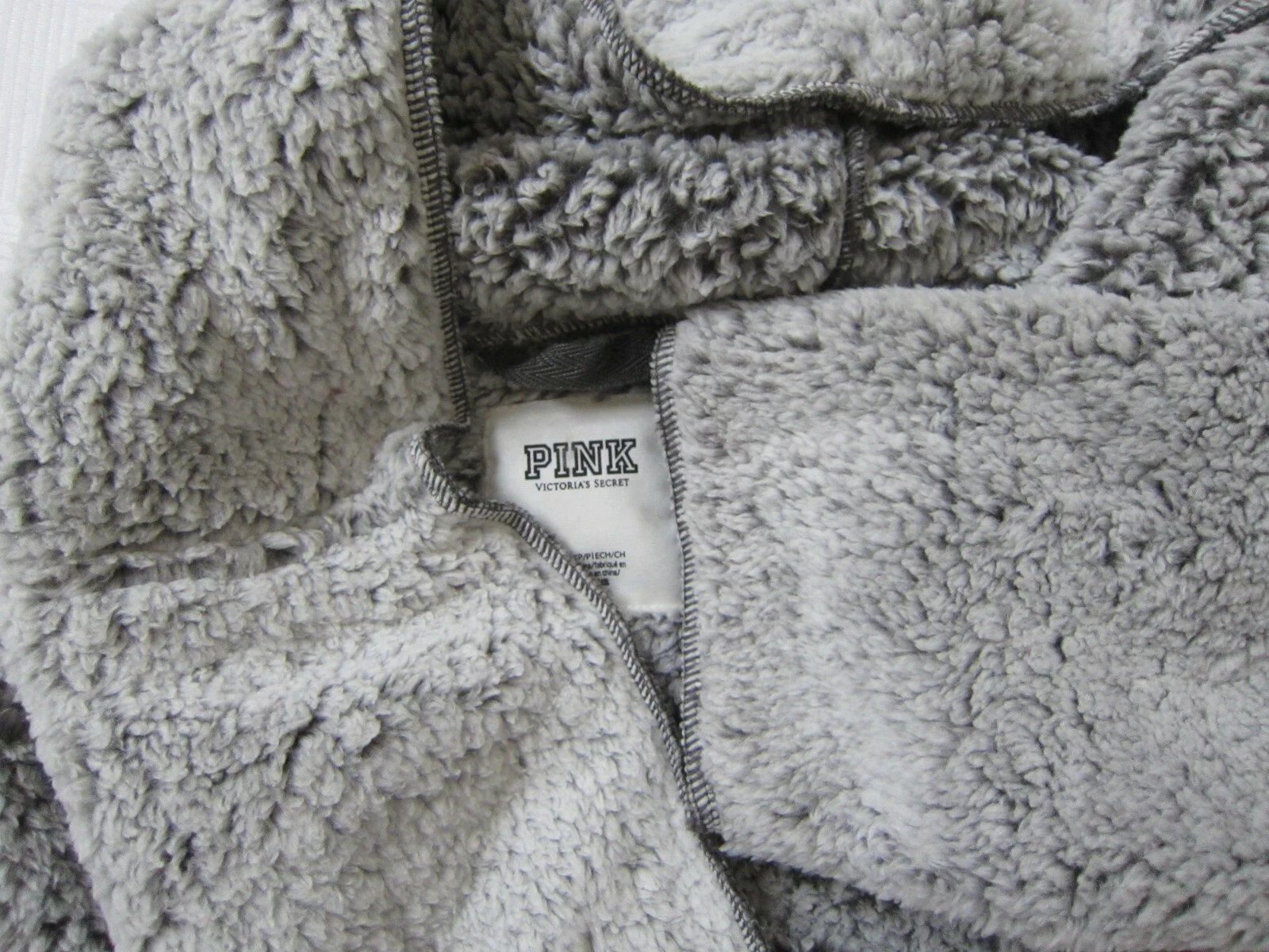 UNDERCOVER Felpa Victoria Secret rosa SHERPA GRIGIO ARGILLA CARDIGAN giacca FELPA CON CAPPUCCIO M L