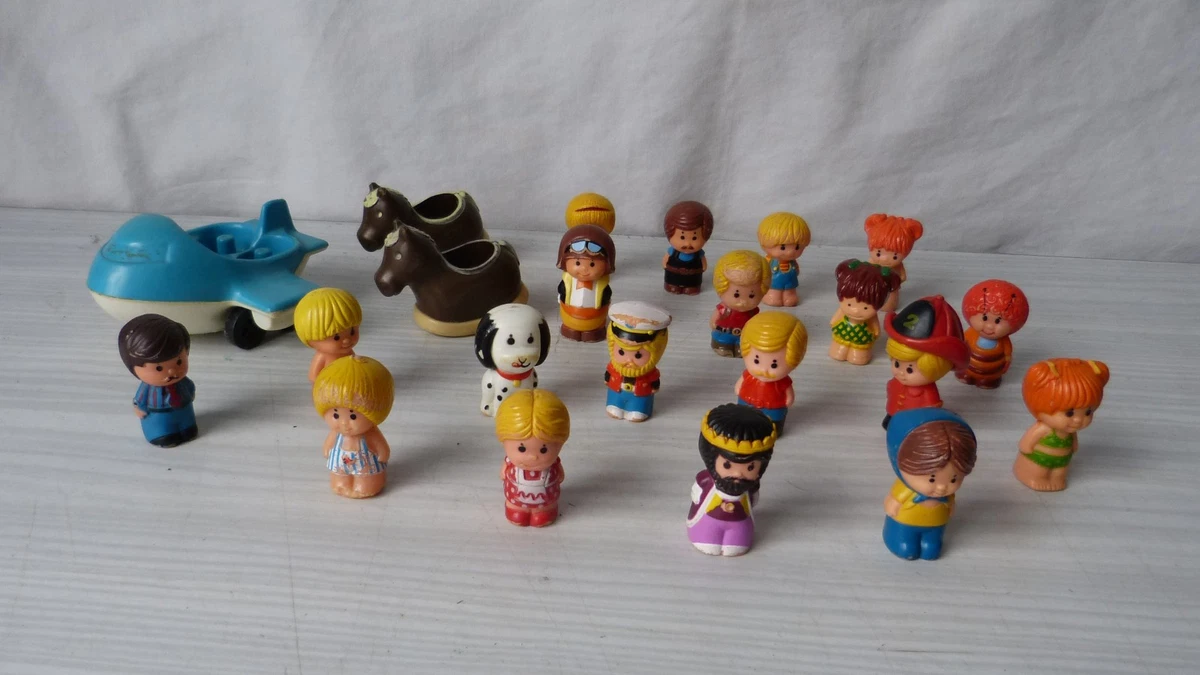 VULLI : FIGURINE série  La Ruche merveilleuse  1977 - Pilou EUR 6,00 - FR