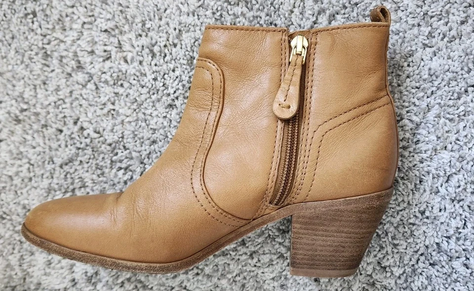 Botines Tory Burch $411 Cuero Talla 5 Tostado Dorado Detalles Logo Foto 2 de 4