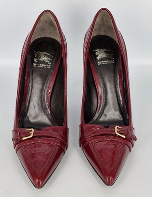 Burberry Pumps aus Lackleder Stilettoabsatz mit Schnalle in d. rot Gr. 39,5