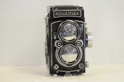 Rolleiflex 2.8C Xenotar with Cap & Bright Screen