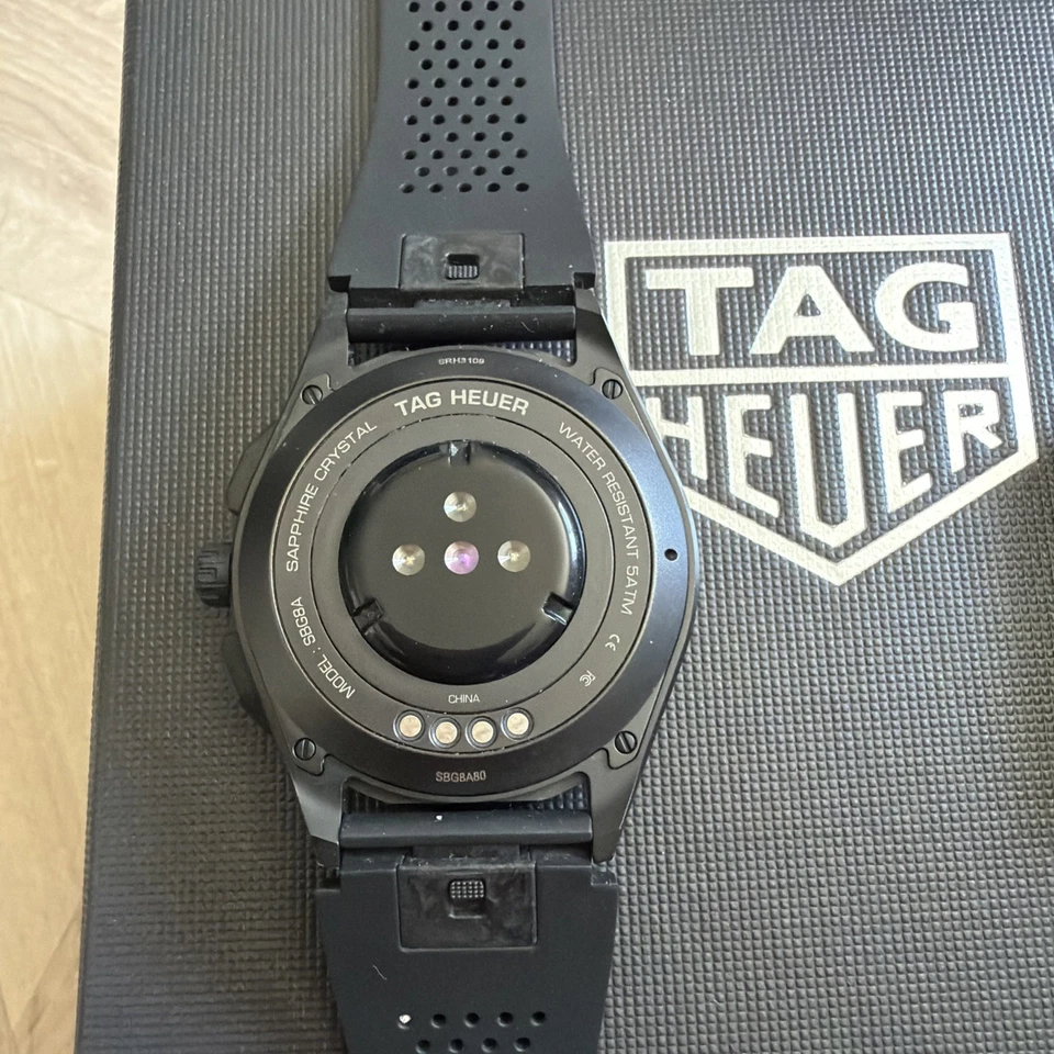 TAG Heuer Connected Men's Black Watch Titanium - SBG8A80 - Image 4 of 4