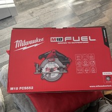 Milwaukee M18FCS552 18V FUEL. Compact 165mm Circular Saw 4933493587 - Body. Only