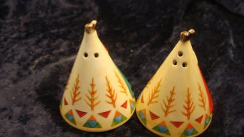 TEE PEE Salt & Pepper Shakers ~ Burton & Burton ~ 3” ~ VGC ~ - Picture 4 of 5