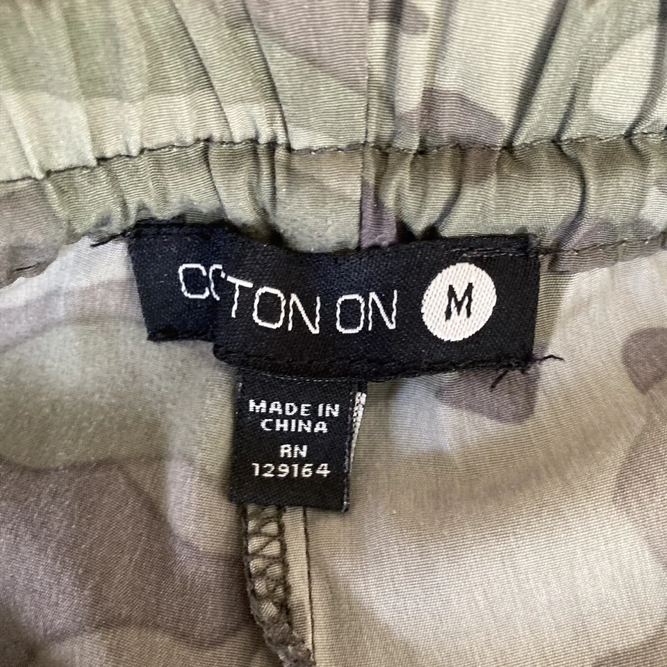 Pantalones cortos de algodón con estampado de camuflaje para mujer talla mediana cintura elástica ligera Foto 2 de 4