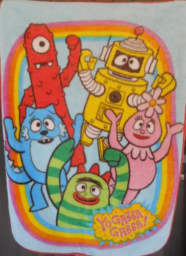 Yo Gabba Gabba 14" Brobee & fleece plush blanket throw kids baby 30 x 40" - Picture 4 of 4