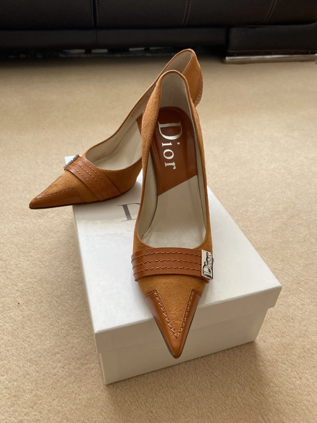 Escarpins cuir Dior talons beige moyen 9 cm taille 36,5   boîte d'origine et sac à chaussures