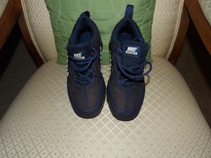 all black vapormax youth