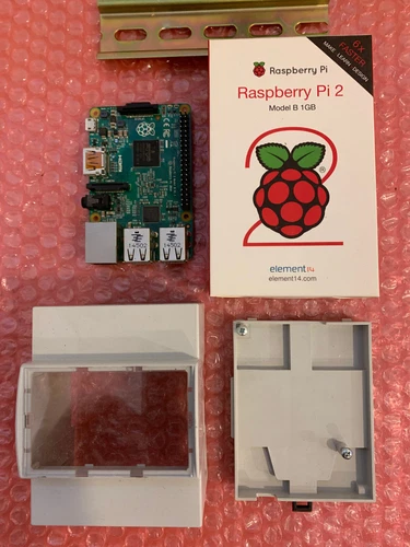 Raspberry Pi 2 Model B V1.1 - with DIN Rail Case and DIN Rail
