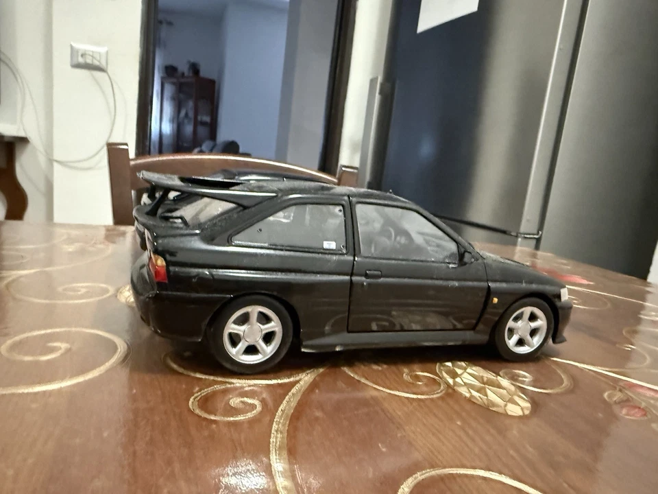 MINICHAMPS 1/18 FORD ESCORT COSWORTH E FORD SIERRA COSWORTH - Immagine 4 di 4