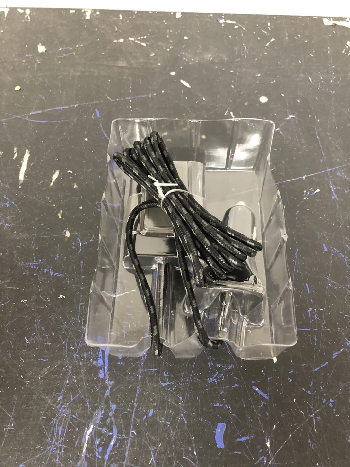 Tech and go 141 0412 TG3 9.6 Amp 4-Port Front and Back Seat Charger - Image 4 of 4