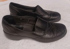 Clarks Shoes Womens Size 8 Black Leather Slip On Scratches Inside From Tag