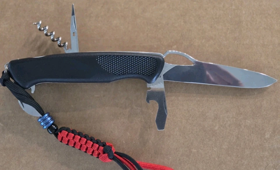 Cuchillo Wenger Swiss Army Ranger 61 con estuche rígido y manual - NUEVO retirado Foto 2 de 4