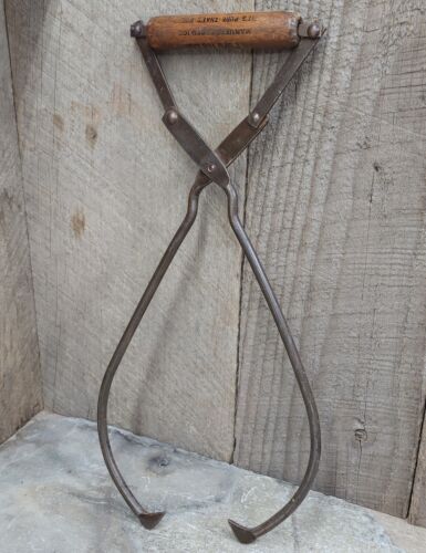 Antique Wood Handled Pure Ice Delivery Advertising Ice Block Tongs Tool Buffalo - Foto 3 di 3
