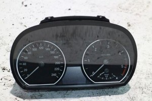 Tachometer Tacho Kombiinstrument 9220949 BMW 1 (E87) 118D