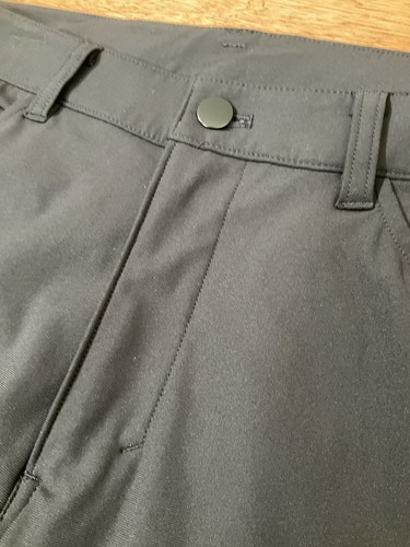 Pantalones Lululemon Hombre 33x30 Negro ABC Performance Elastizados 3 Bolsillos Traseros Logo - Imagen 4 de 13
