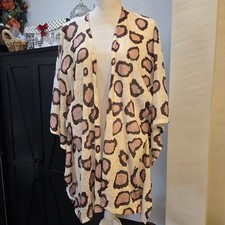 NWOT Umgee Cream, Pink, Brown Leopard Kimono 121