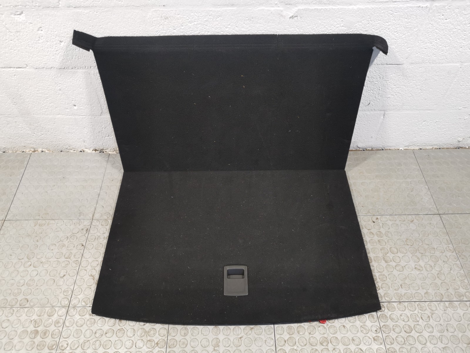 Maserati Levante 2017 Trunk cover P/N 670085504